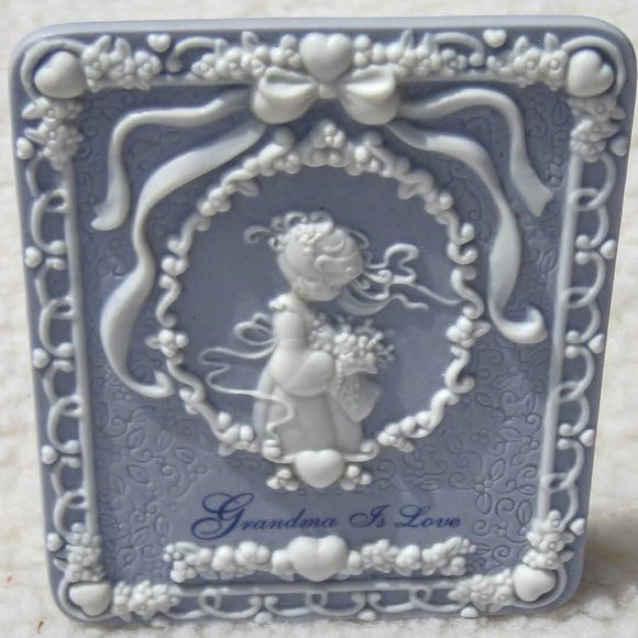 Precious Moments Bundle of 3 items - Picture 3 of 13